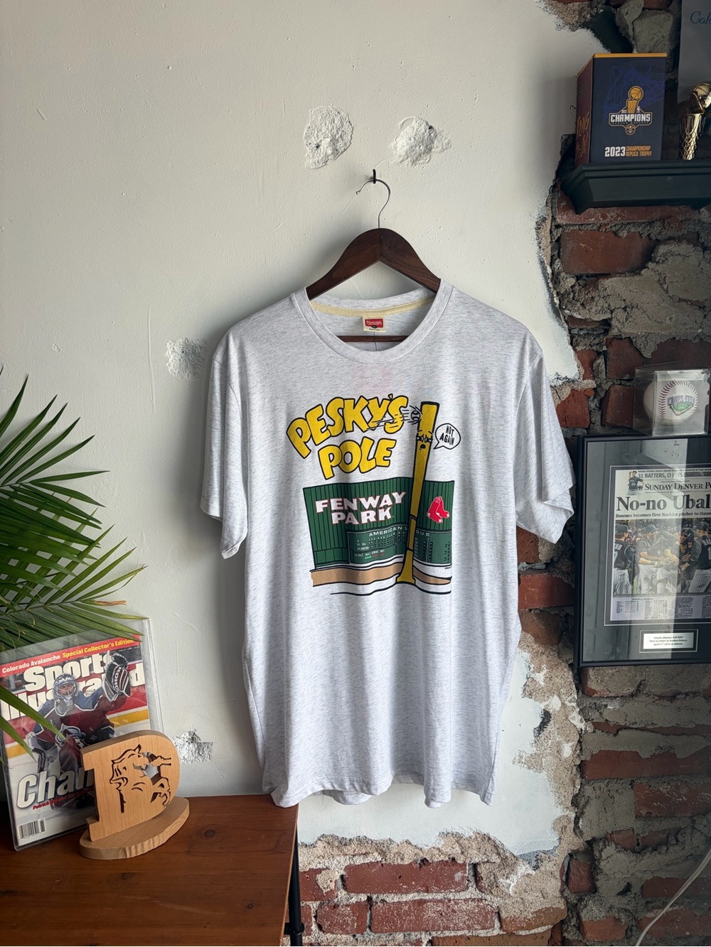 Boston RedSox Pesky Pole TShirt Men's XL